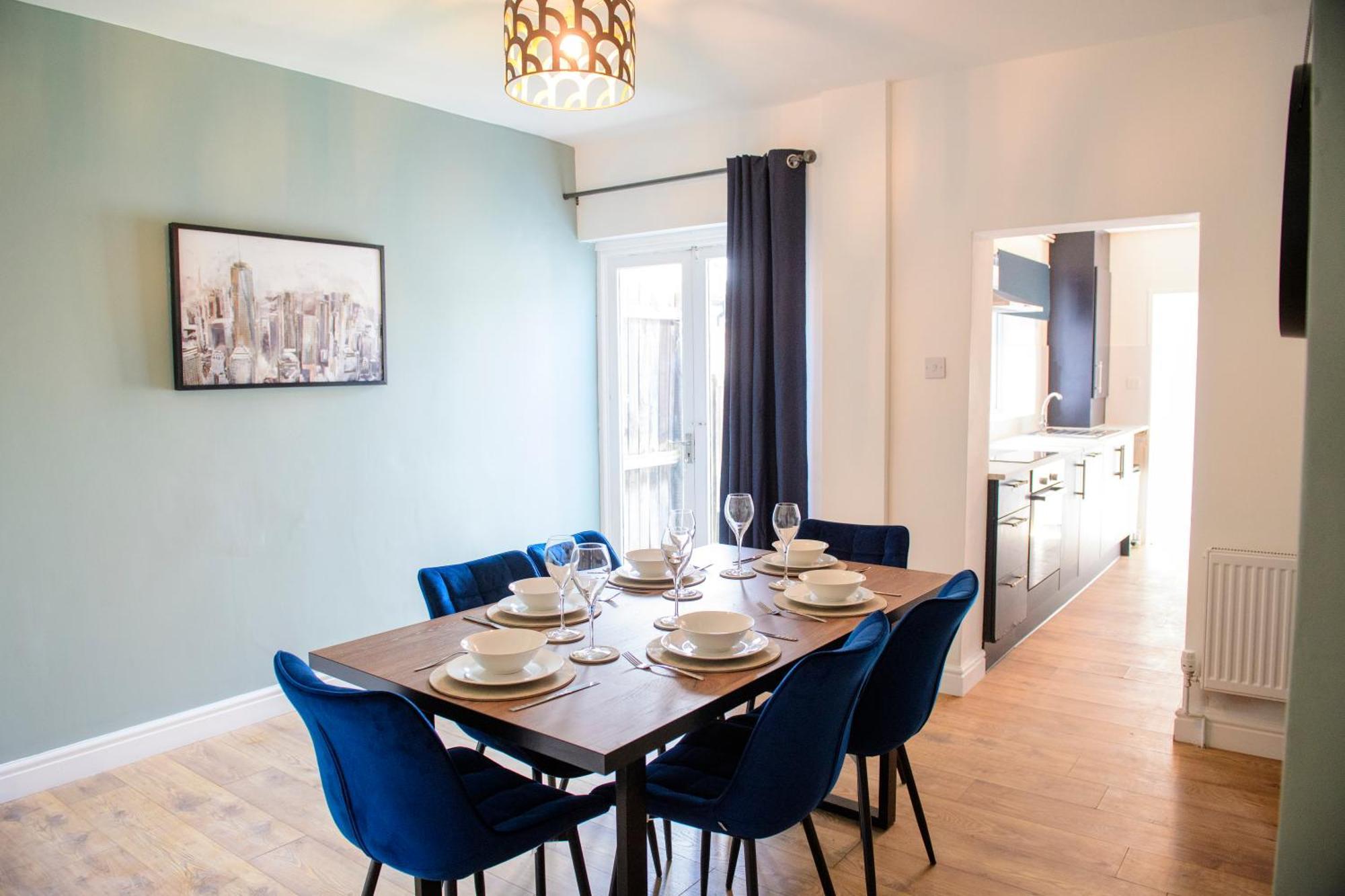 Stunning House - Sleeps 7 - 5 Mins Walk To Lincoln High Street - Parking - Wifi Villa Exterior photo