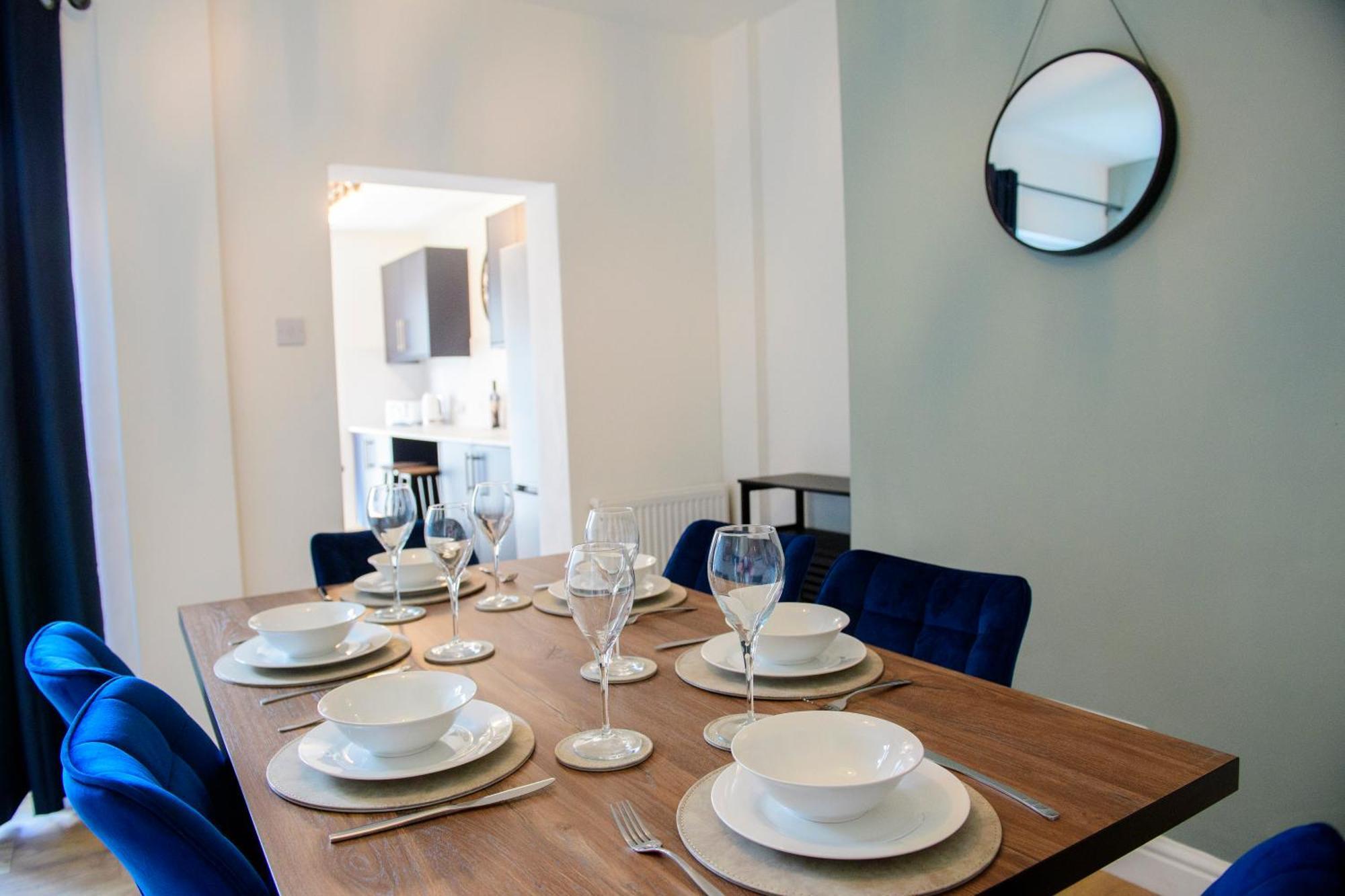 Stunning House - Sleeps 7 - 5 Mins Walk To Lincoln High Street - Parking - Wifi Villa Exterior photo