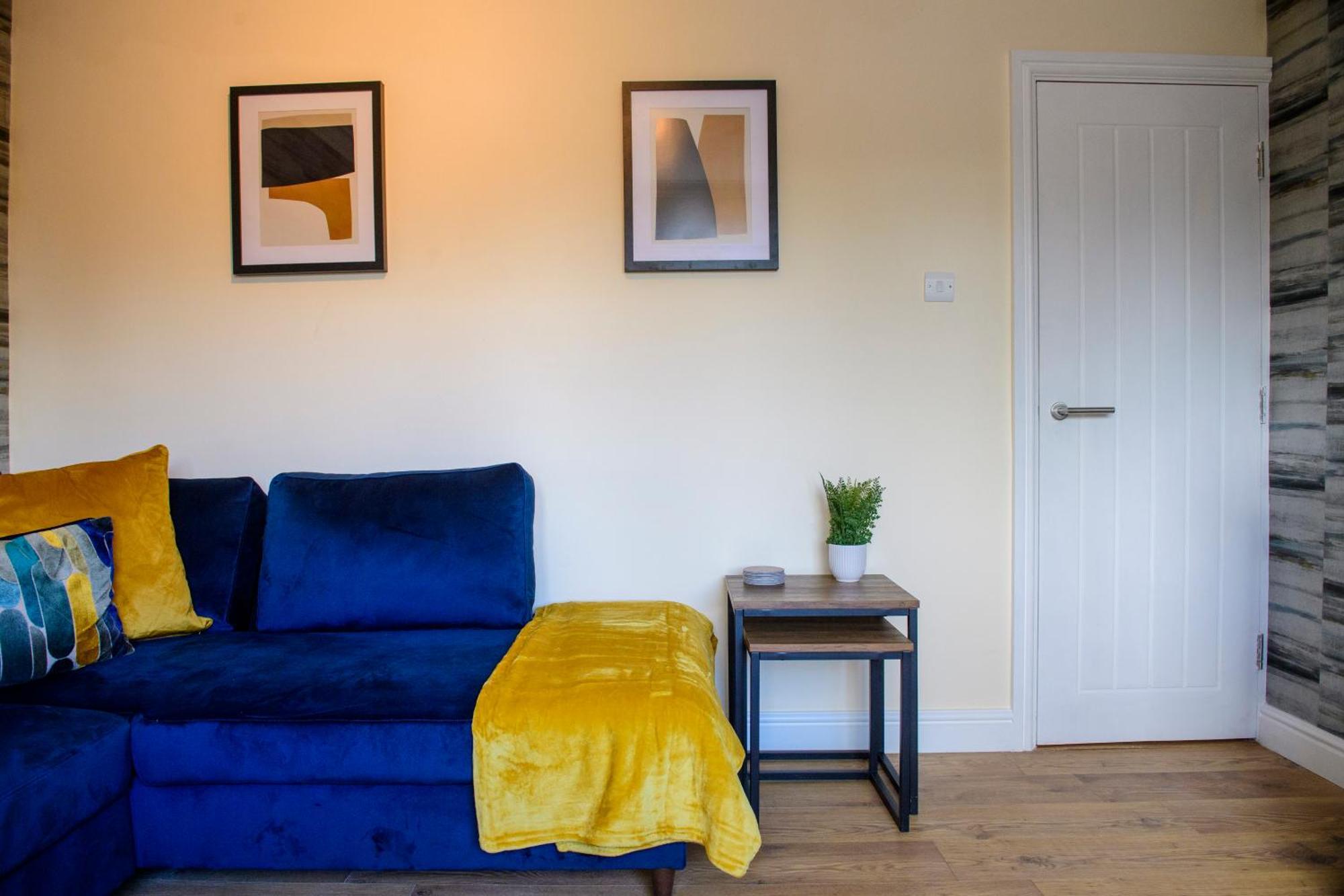 Stunning House - Sleeps 7 - 5 Mins Walk To Lincoln High Street - Parking - Wifi Villa Exterior photo