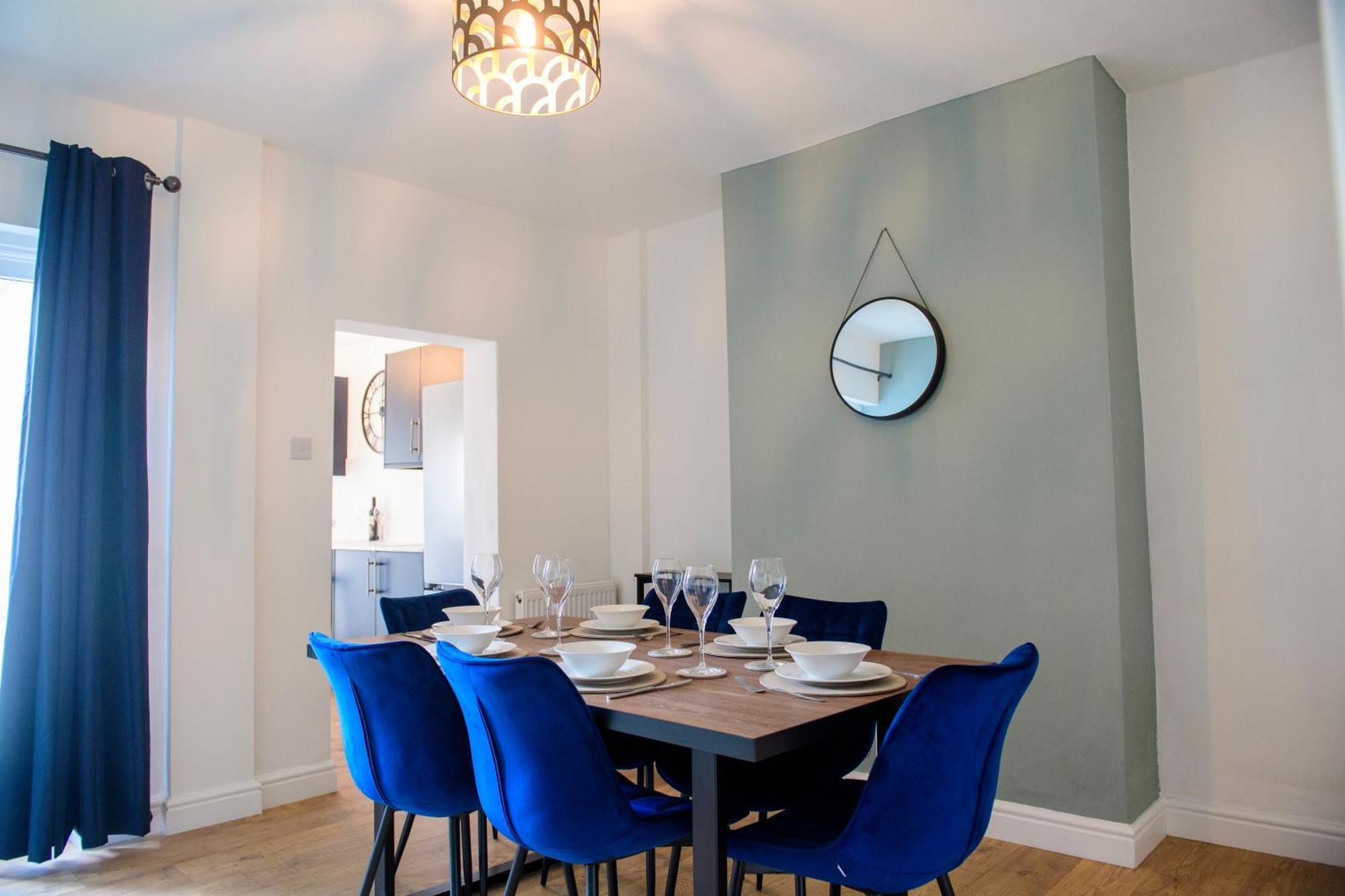 Stunning House - Sleeps 7 - 5 Mins Walk To Lincoln High Street - Parking - Wifi Villa Exterior photo