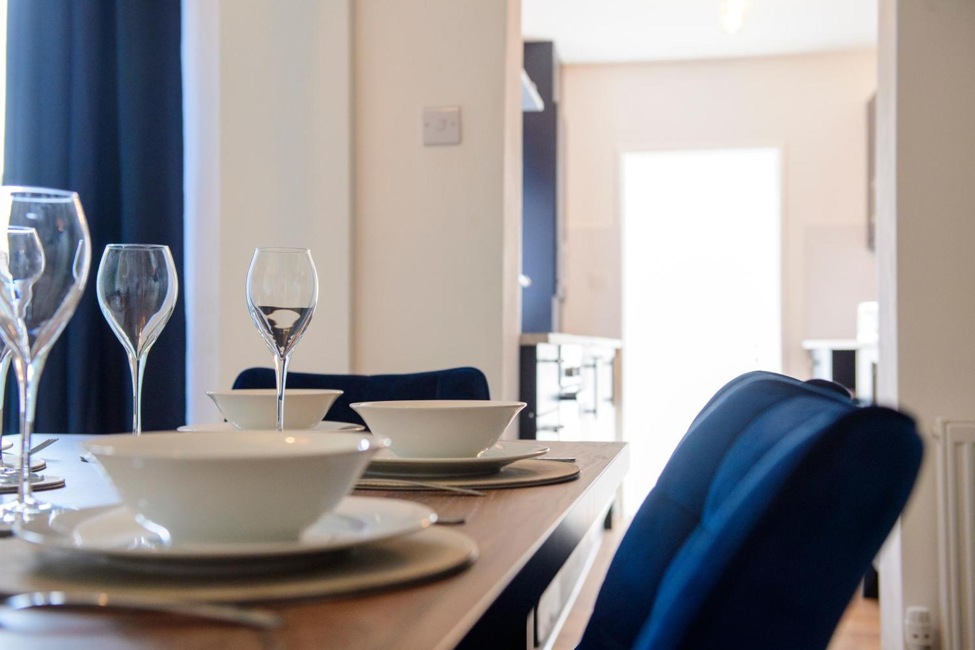 Stunning House - Sleeps 7 - 5 Mins Walk To Lincoln High Street - Parking - Wifi Villa Exterior photo